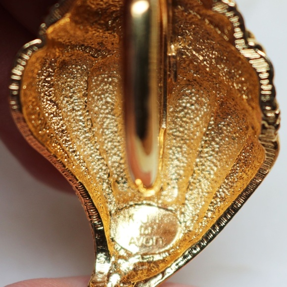 VINTAGE 1992 KENNETH JAY LANE SEASHELL SCARF SLIDE - Picture 3 of 12